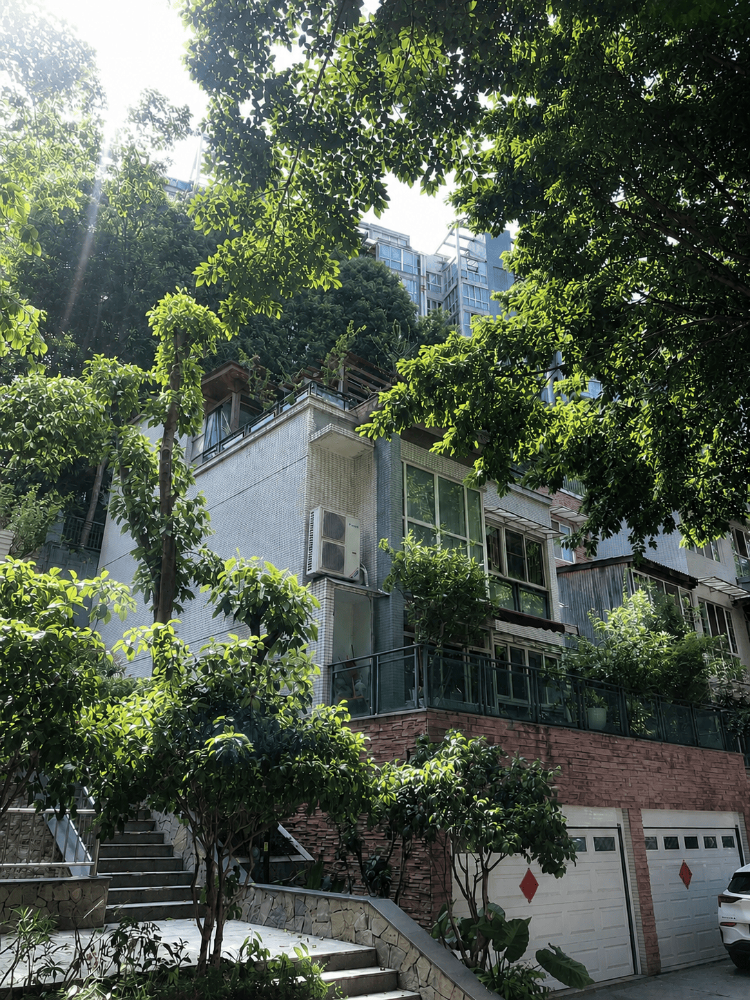 长治岛居岁月从容升级：小小岛老别墅加装蒂升悦行款电梯